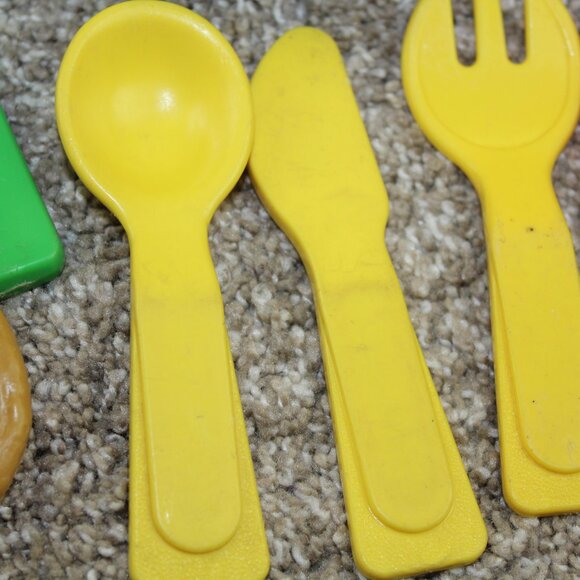 Vintage Play Food Fisher Price Dishes Ice Tray Utensils Eggs Ladle Spatula 1980s - Picture 2 of 13